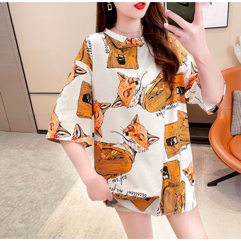 Áo thun form rộng hoạ tiết
