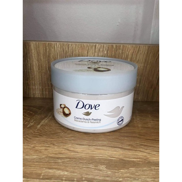 Sữa tắm Tẩy da chết Dove Creme