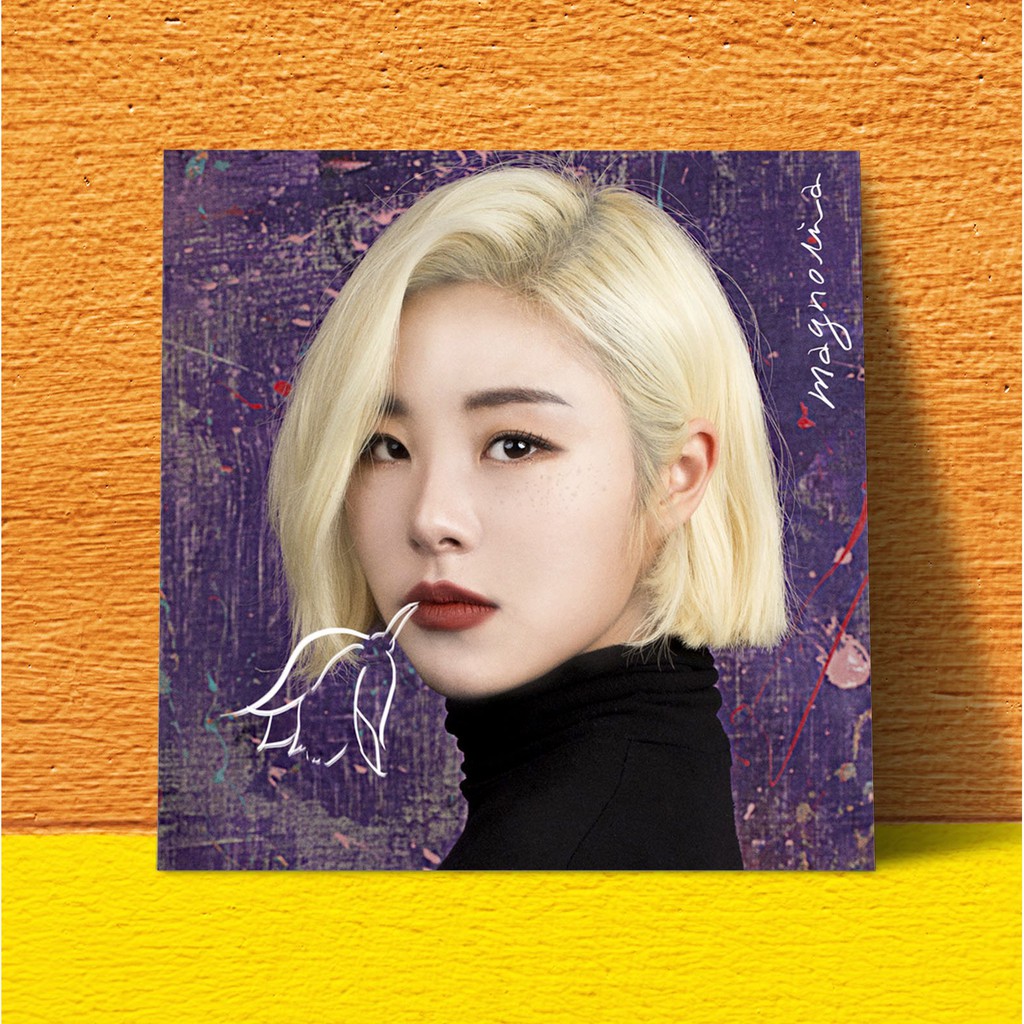 Giấy Dán Tường Trang Trí Hình Nhóm Nhạc Kpop Wheein Magnolia Mamamoo