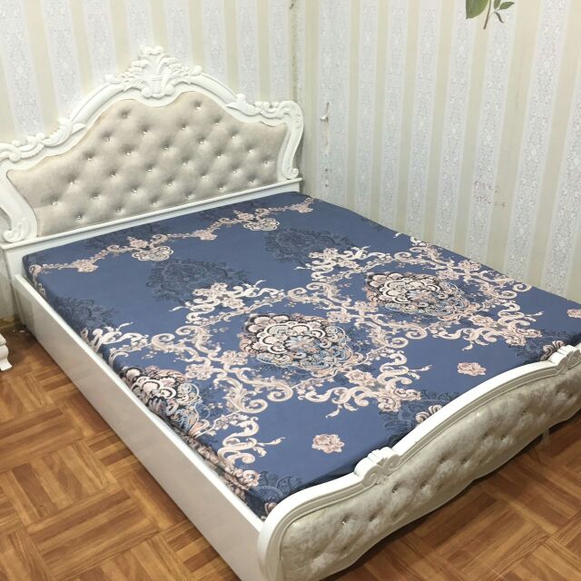 Gối ôm heo vàng