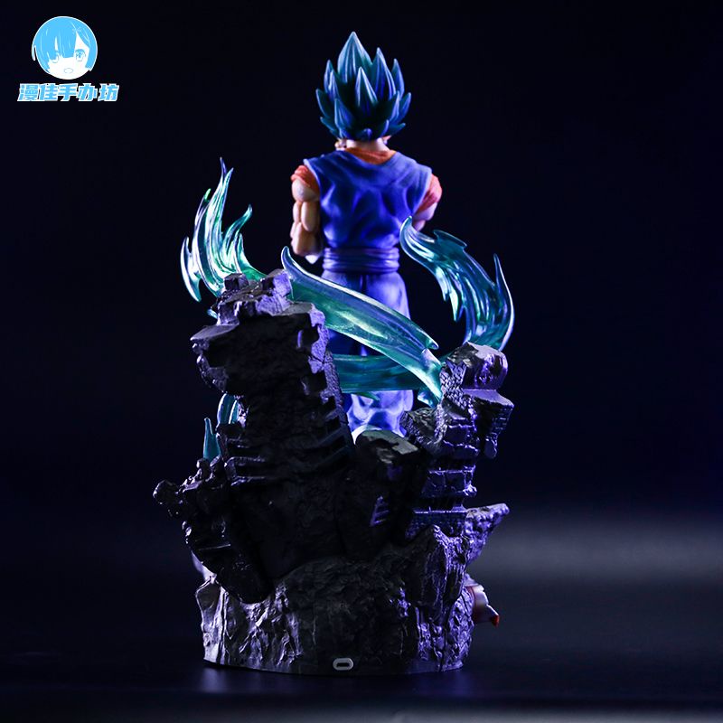 Mô Hình Nhân Vật Super Warrior Trong Phim Dragon Ball Thiết Kế Phát Sáng Độc Đáo