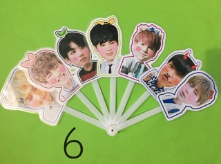 Quạt xoè đầu to BTS