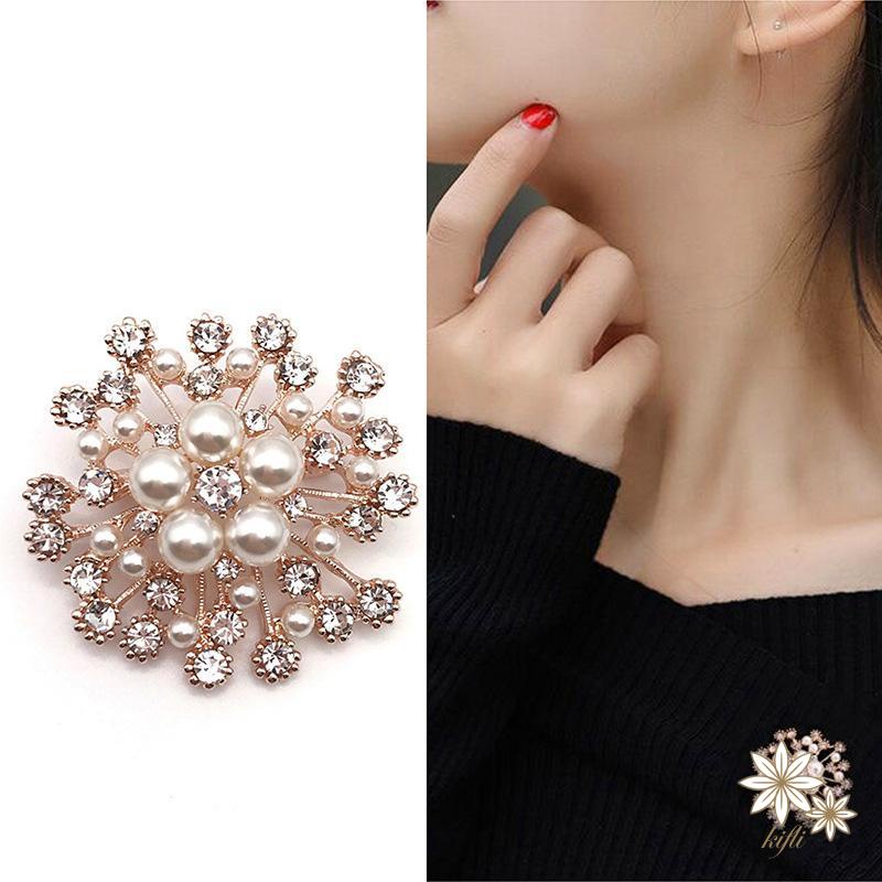 【kifli】Ghim gài áo hình hoa tuyết mạ vàng đính đá và ngọc trai nhân tạo phong cách Hàn Quốc