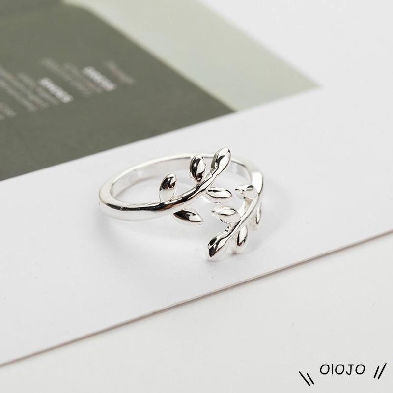 Nhẫn Họa Tiết Lá Cây Tự Vệ Độc Đáo