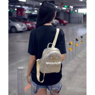 Ba lô da cát sấu tán đinh thời trang A042