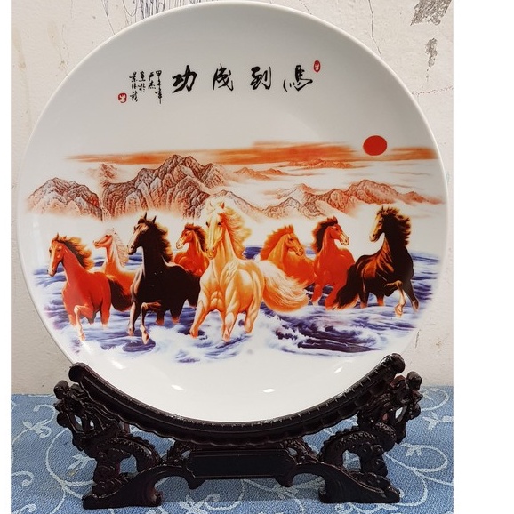 TRANH ĐĨA GỐM MÃ ĐÁO THÀNH CÔNG