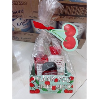 Set mini 3 Món Bath & Body Japanese Cherry Blossom - Body Cream, Fragrance Mist, Hand Gel.