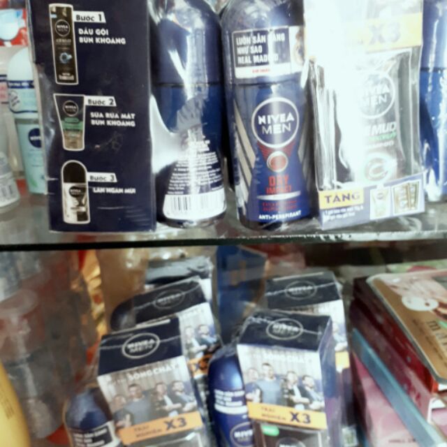 Combo lăn khử mùi NIVEA 50ml (mỗi lăn khuyến mại 1gói rửa mặt và 12 gói dầu gội)