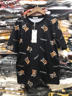 Áo phông hình 3d, dáng xuông