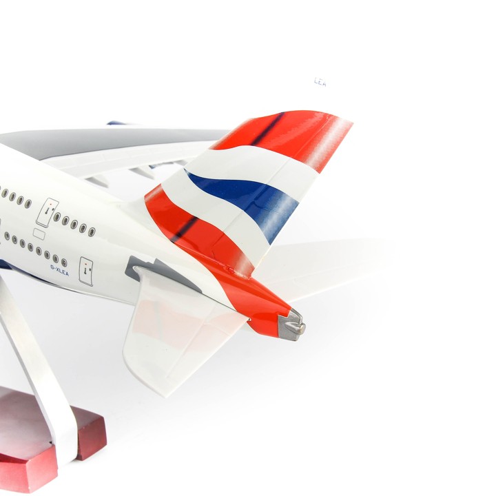 Mô hình máy bay lắp ráp có đèn led British Airways Airbus A380 47cm Everfly