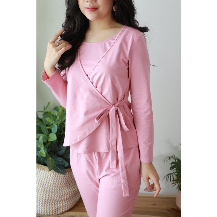 Bộ mặc sau sinh Hotmom - có thiết kế cho con bú Thiết kế có sẵn cúp ngực