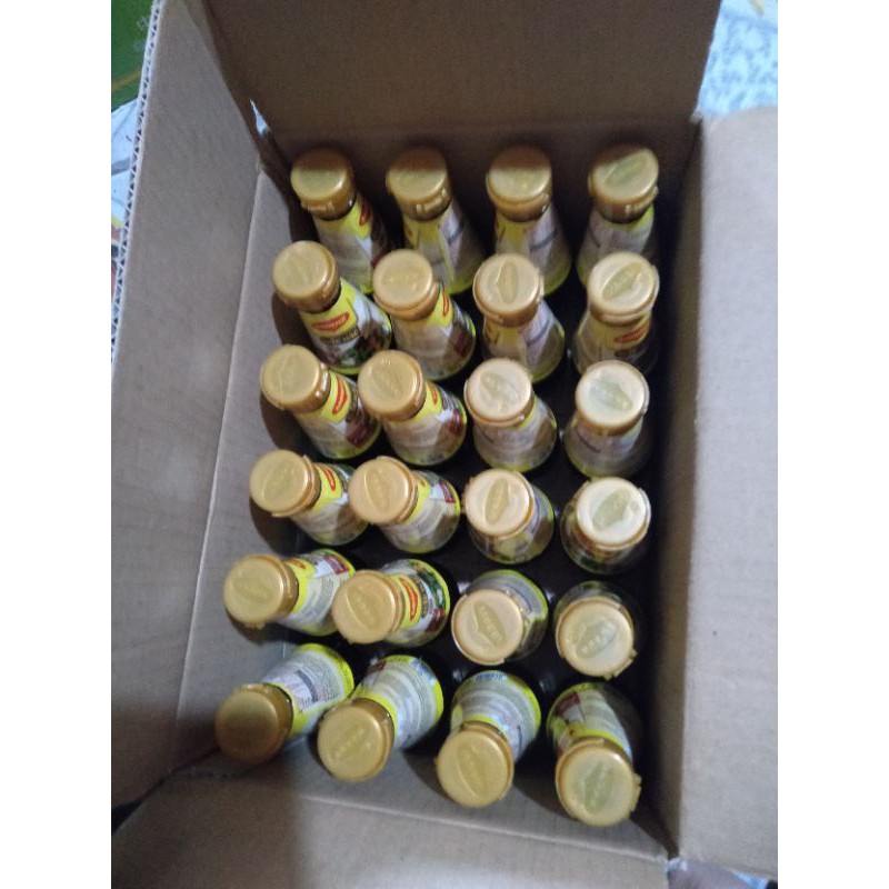 Chai nhỏ dầu hào maggi