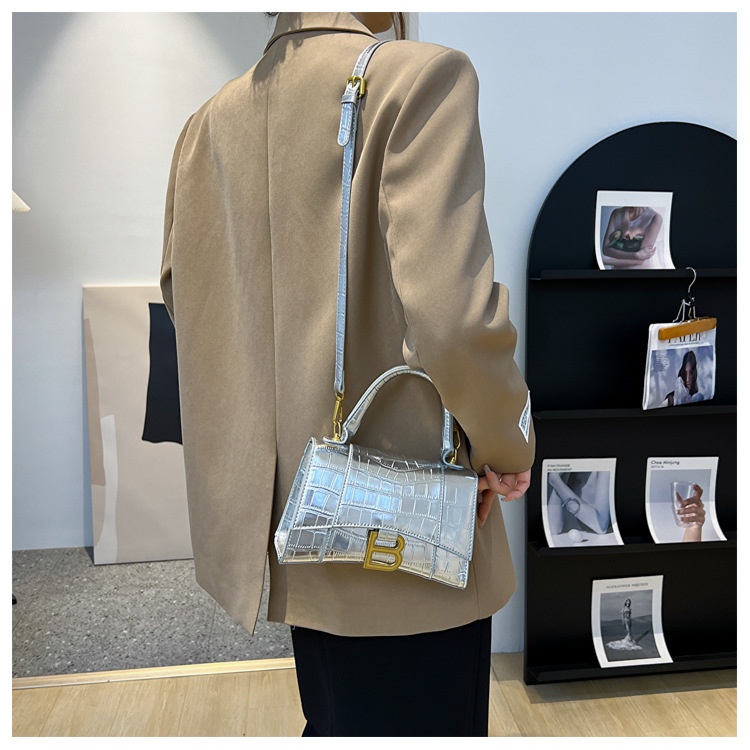 Túi Đeo Chéo Một Bên Vai Thời Trang Mới 2022 Dành Cho Bạn Nữ