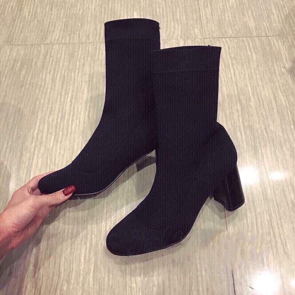 Boot Zara len cổ lửng mũi tròn