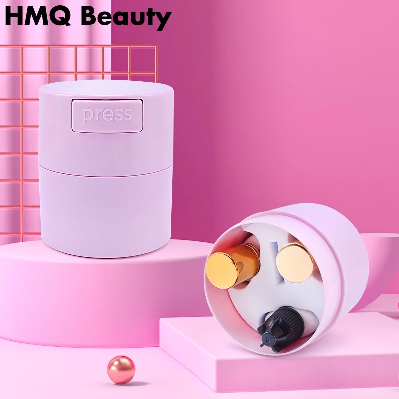 Một hộp gỗ dán giả chứa các vật liệu than hoạt tính có giá đỡ tiện dụng