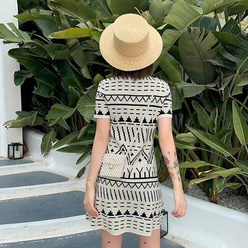 Đầm ZHELIHANGFEI dệt kim họa tiết hình học nhẹ nhàng xinh xắn