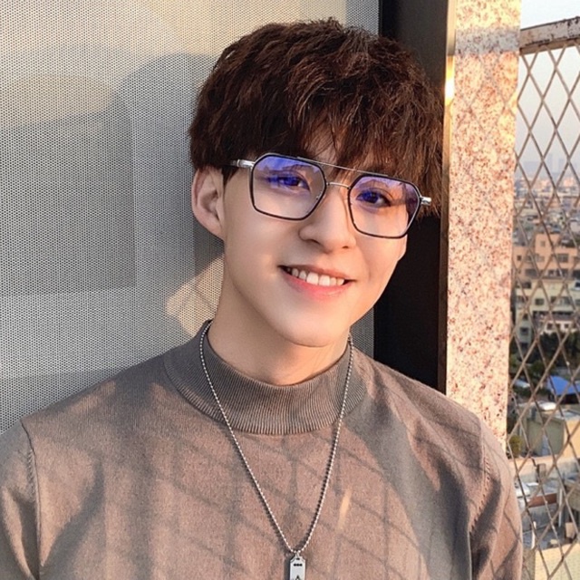 Kính mắt Hot tiktok mẫu mới [CAO CẤP] form sang, gọng xịn.