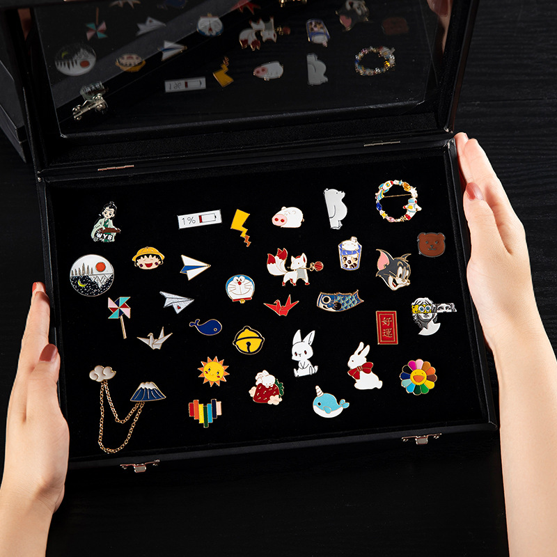 Ghim cài áo hình hoạt hình đáng yêu