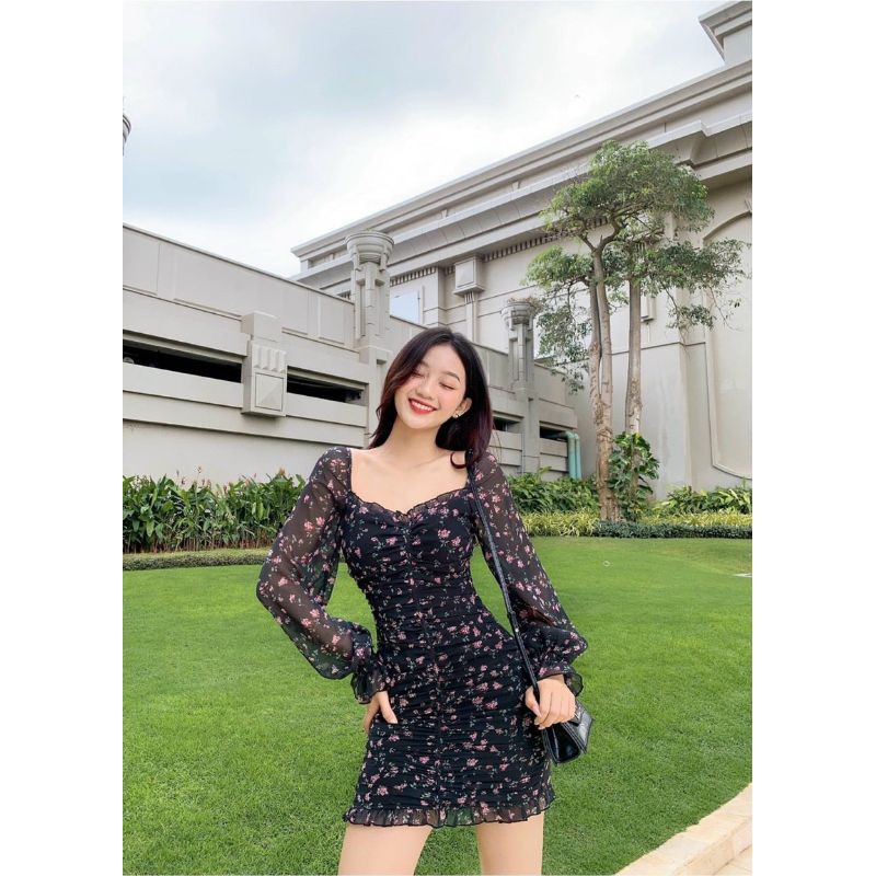 Đầm voan cổ rộng hoa nhún thân