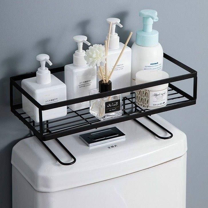 Kệ để đồ nhà tắm Sắt Đen Gài Để Đồ Trên Bồn Cầu Tabihome Mới 2 Chân