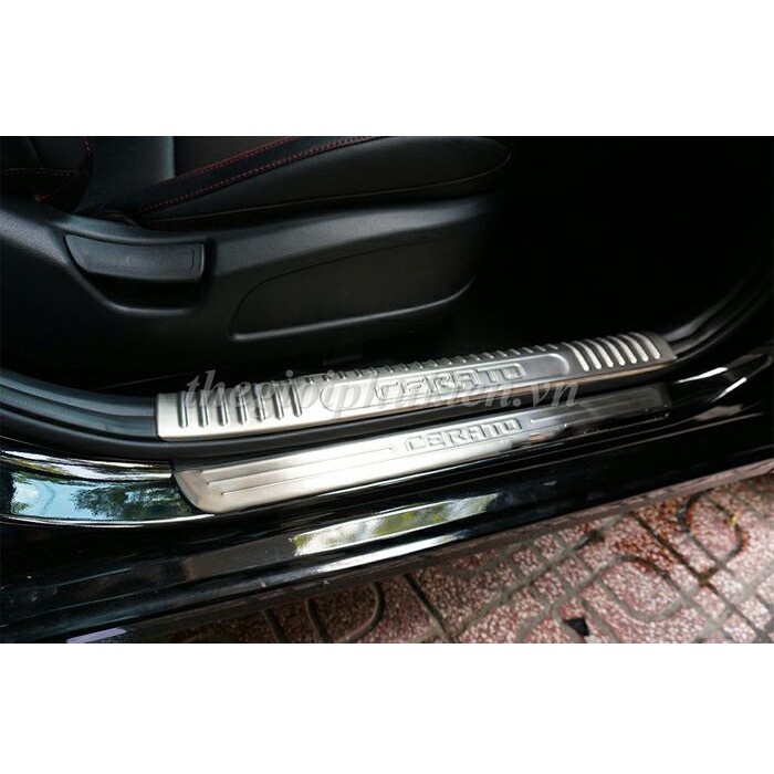 Bộ Ốp bậc cửa, Nẹp bước chân Kia Cerato 2019-2020 –  INOX .Hàng đẹp