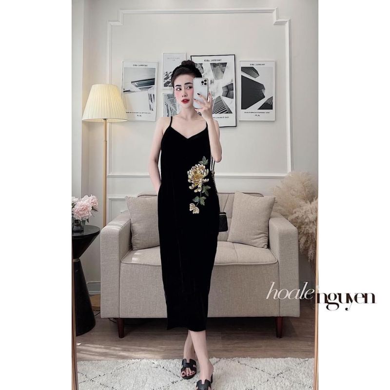 Váy nhung thêu hoa cực xinh cho nữ