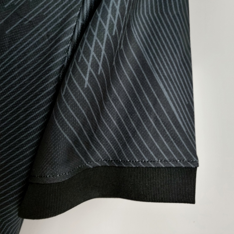 Áo Thun Bóng Đá Real Madrid Y-3 Jersey 2022 Màu Đen Cá Tính