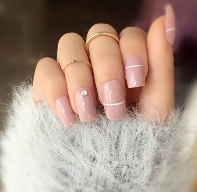 Bộ móng giả dán 24 móng