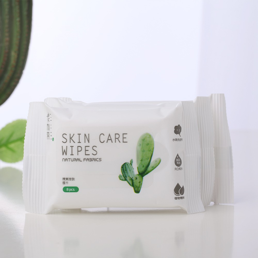 Khăn ướt làm sạch thanh mát xương rồng 8 miếng*10 bao - MINIGOOD