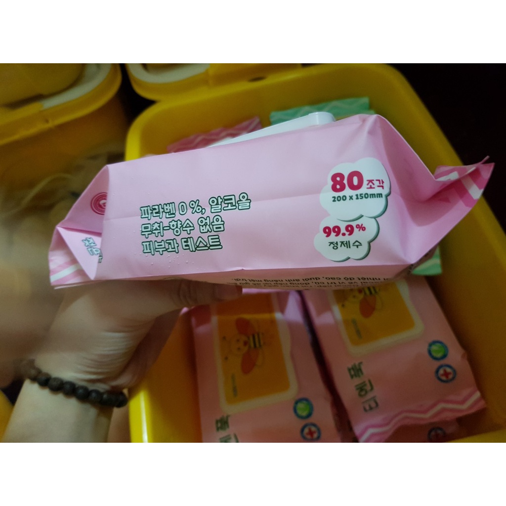 Khăn ướt vịt vàng 80 tờ, Thùng 10 gói Hàng Việt Nam
