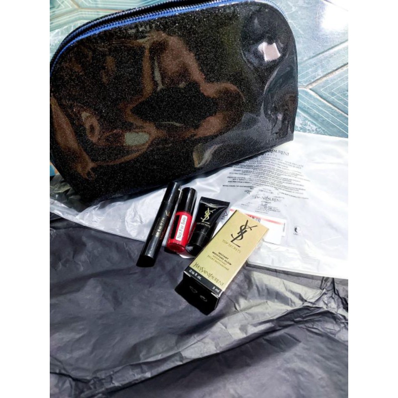 Sét trang điểm tặng kèm túi của ysl | BigBuy360 - bigbuy360.vn