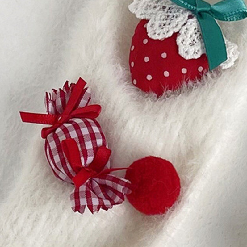 Tất Lông Xù Dài Qua Gối Hình Trái Dâu Tây Đáng Yêu Dành Cho Nữ