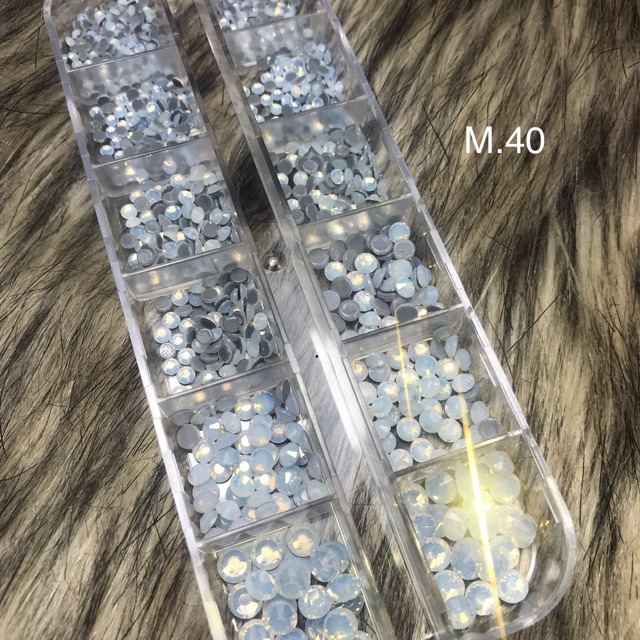 Đá chân keo cao cấp, khay 1440 viên, đá 7 màu, trắng đục, vàng trà