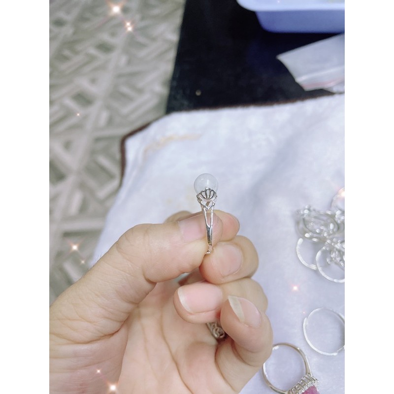 Vỏ  nhẫn bạc ta thêm hạt theo yêu cầu