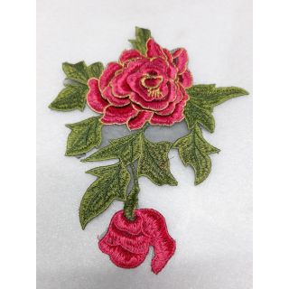 Hoa hồng thêu 3D viền chỉ màu vàng