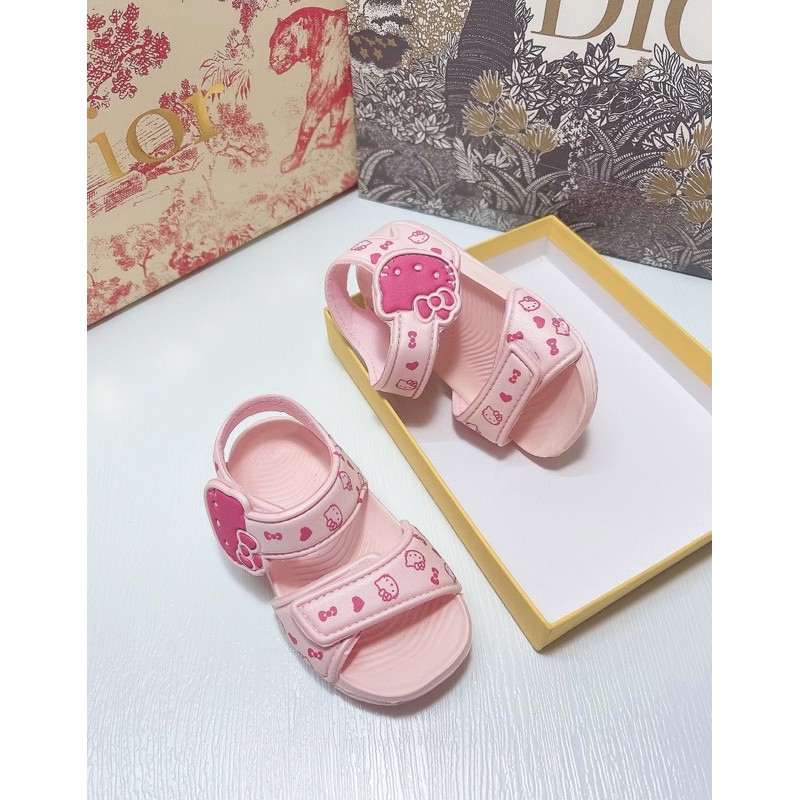 Xăng đan xốp trẻ em