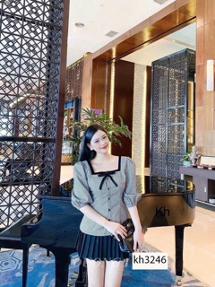 Áo tay bồng kẻ