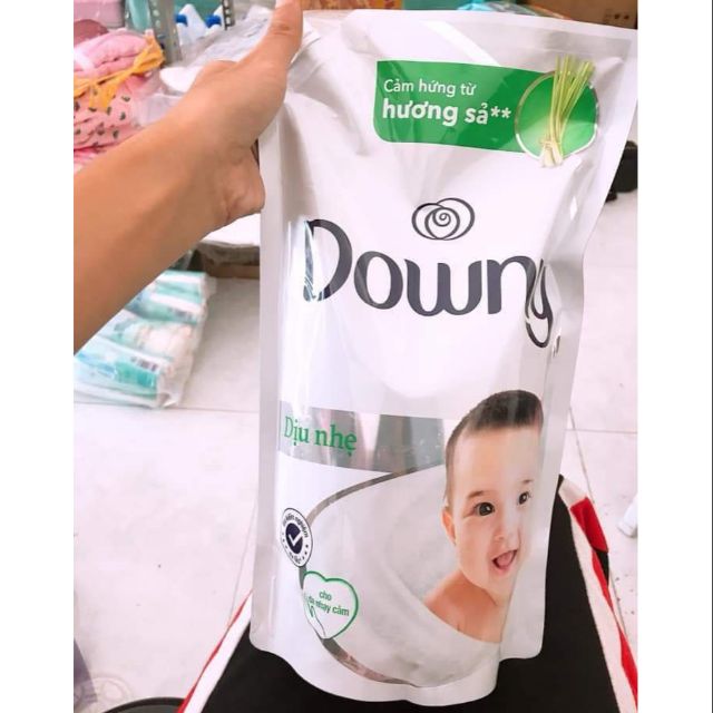 Nước xả vải Downy