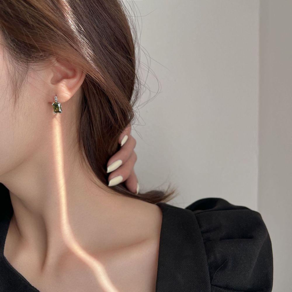 Bông Tai Tròn VANES1 Màu Xanh Lá Cây Hình Trái Tim Phong Cách Punk Cho Nữ|Vòng Tròn Trang Trí Đa Ứng DụngBông Tai Đinh Tán Thiết Kế Cá Tính Thời Trang