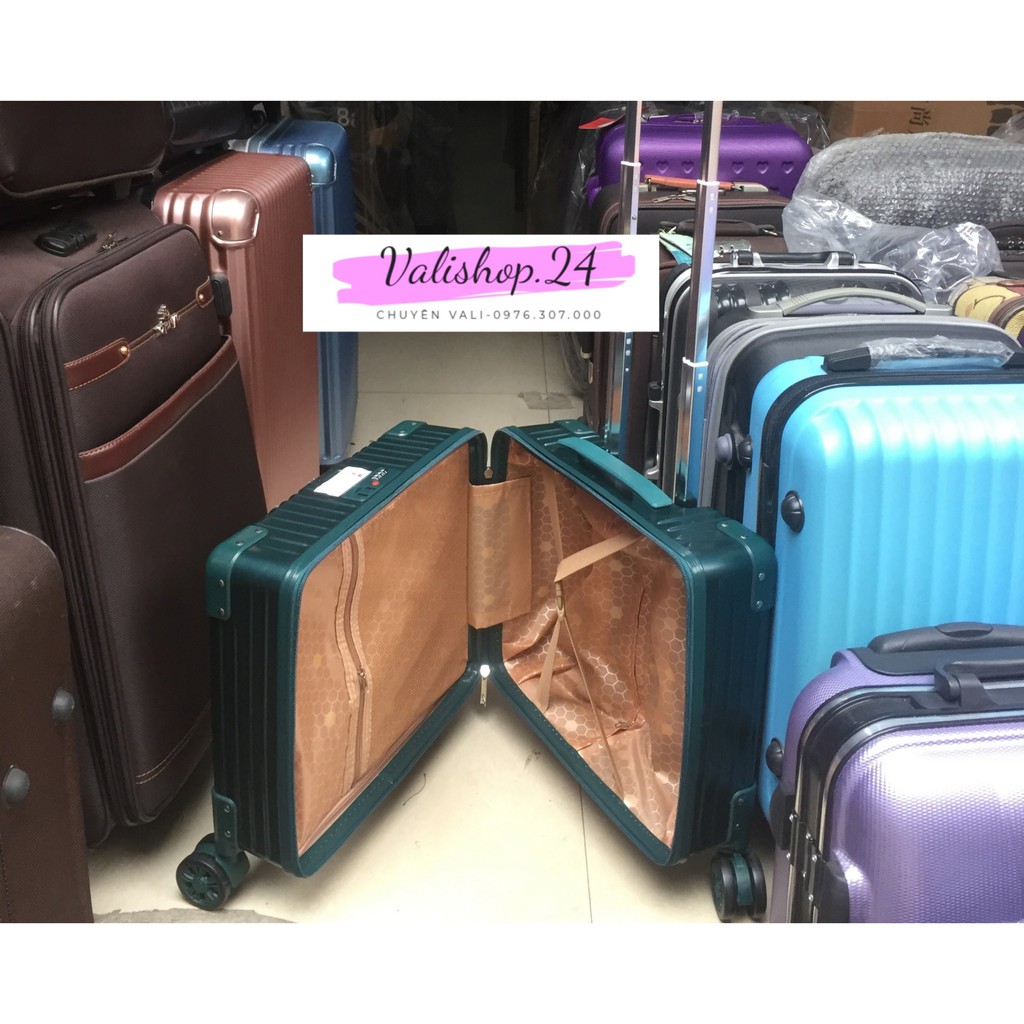 "Size 18" Vali chuyên dụng khi đi máy bay siêu nhẹ, tặng kèm bọc vali và sticker