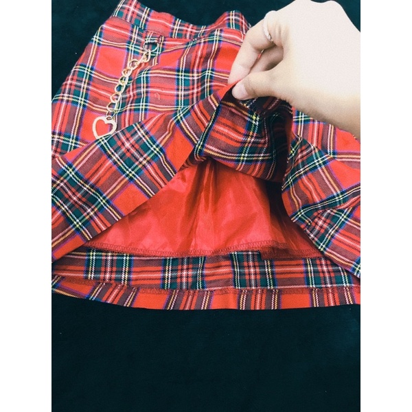 Thanh lý váy xinh chữ a kẻ sọc đỏ hottrend size S