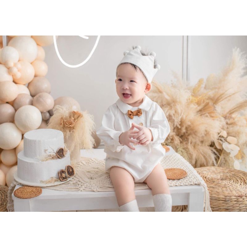 Bộ liền bodysuit hoàng tử trắng cài khuy phong cách hàn quốc cho bé trai sơ sinh
