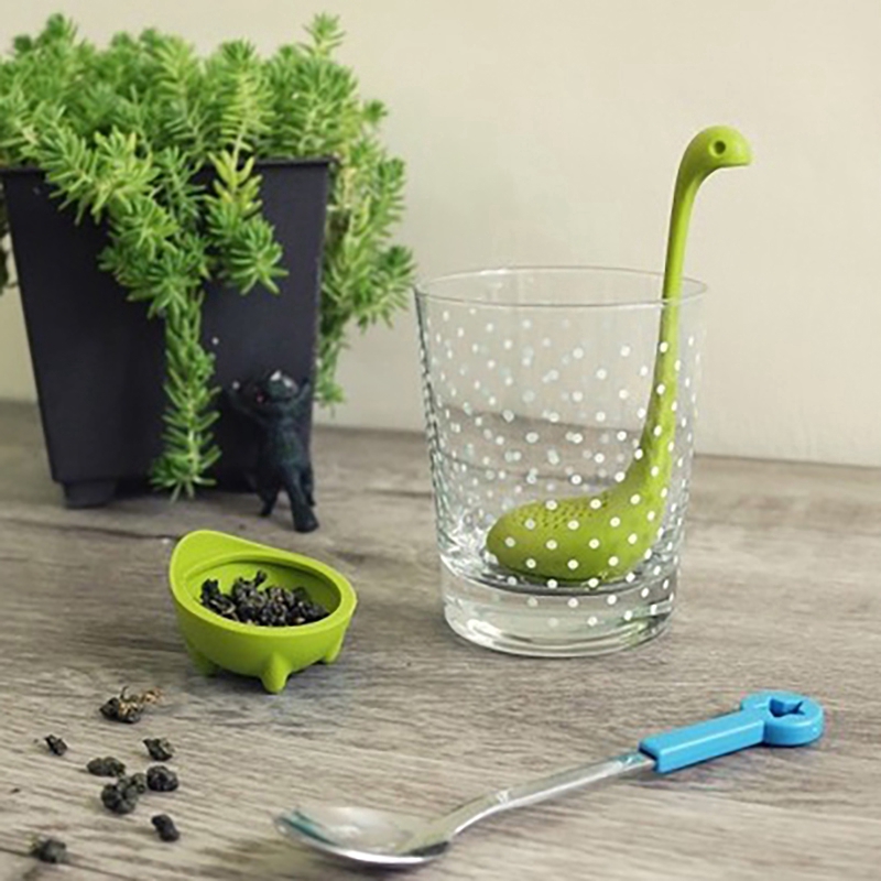Dụng cụ lọc trà bằng silicon thiết kế hình quái vật hồ Loch Ness độc đáo