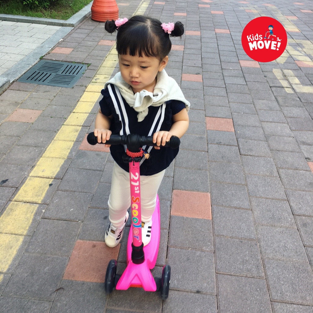 Xe scooter cho bé có đèn LED thương hiệu 21st CANDY sử dụng cho bé 3 đến 12 tuổi chính hãng cao cấp nhiều màu sắc