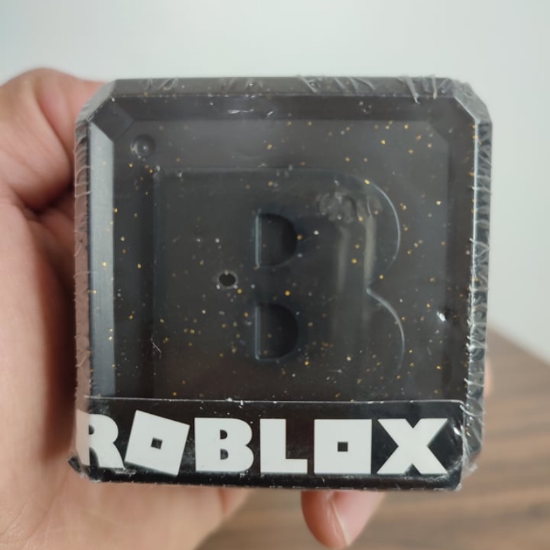 Roblox Toy Box Series 9 Celebrity Chính Hãng Có Code