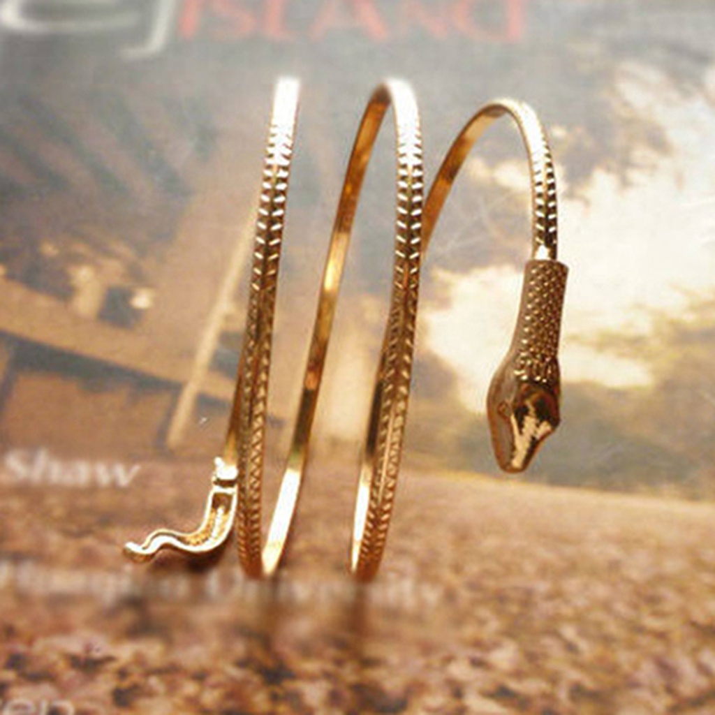 Vòng tay xoắn hình rắn kiểu dáng độc đáo cho nữ