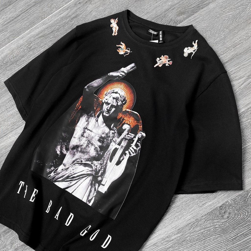 Áo thun tay lỡ The Bad God Father Angles | BigBuy360 - bigbuy360.vn