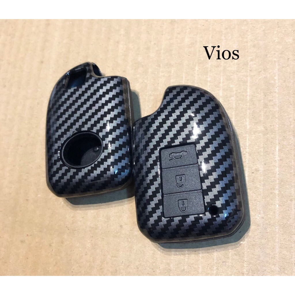 Ốp chìa khóa Carbon Yaris, Vios 2019 - 2021 kèm móc khóa sang trọng