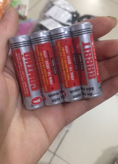 4 viên Pin tiểu con thỏ AA 1,5 v