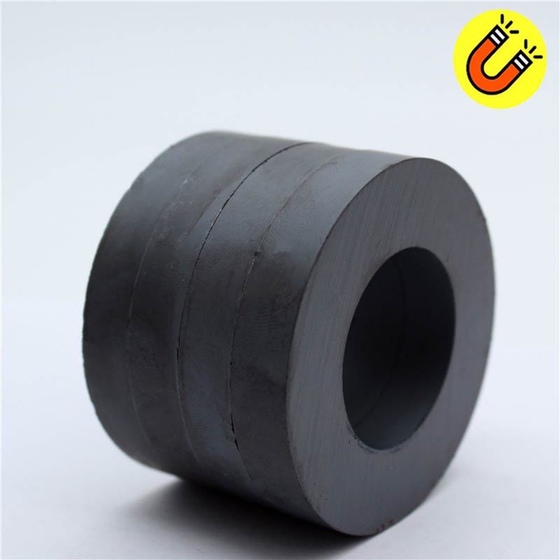 Nam châm đen có lỗ nhiều kích thước Ferrite